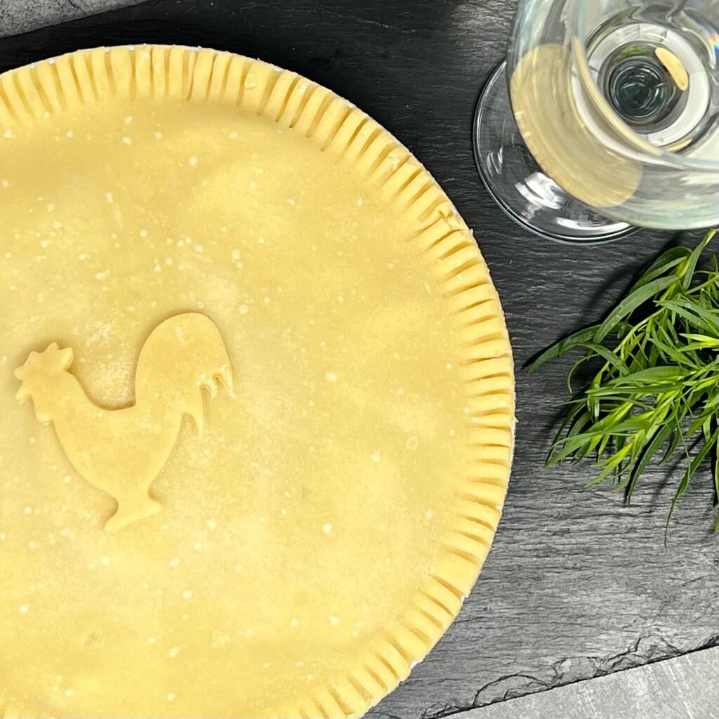 Chicken and tarragon pie